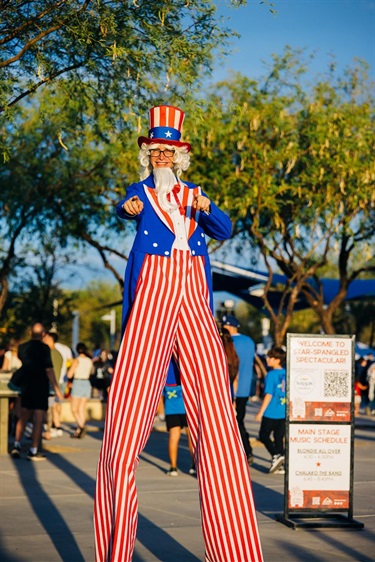Uncle Sam character performer at event