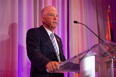 Mayor Jon Post speaking during State of the Town
